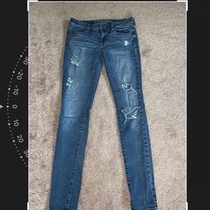 American Eagle 10X-Long distressed jeans